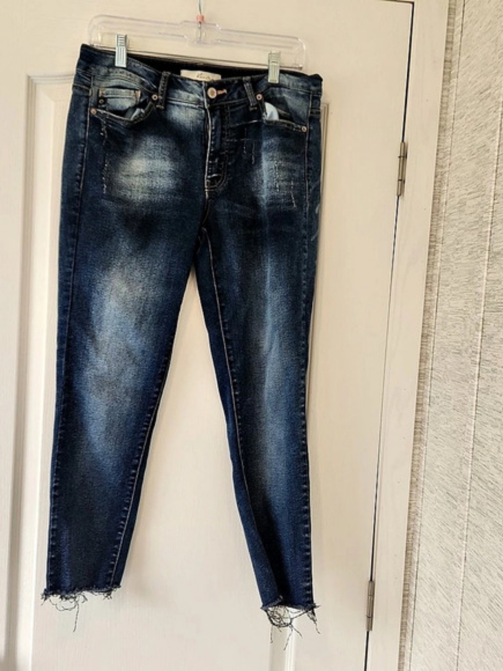 Kancan High Rise Light Distressed Skinny Jeans Skinny Jeans Blue Waist 29 EUC